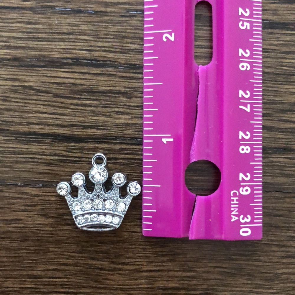 Silver crystal rhinestone Crown charm set of 7 shoe tag crowns queen charms - Picture 4 of 6